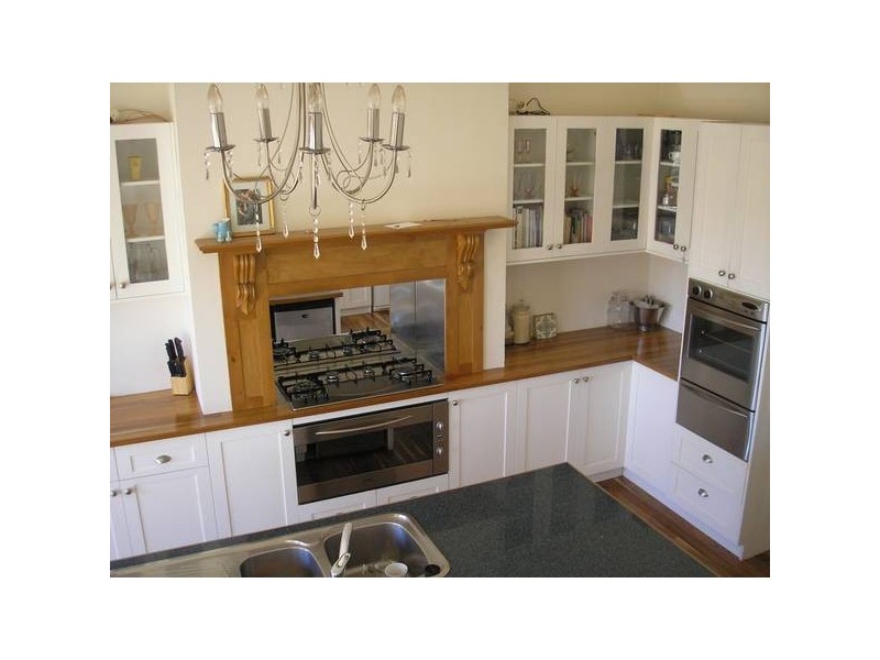 14 Formby Road, Devonport TAS 7310