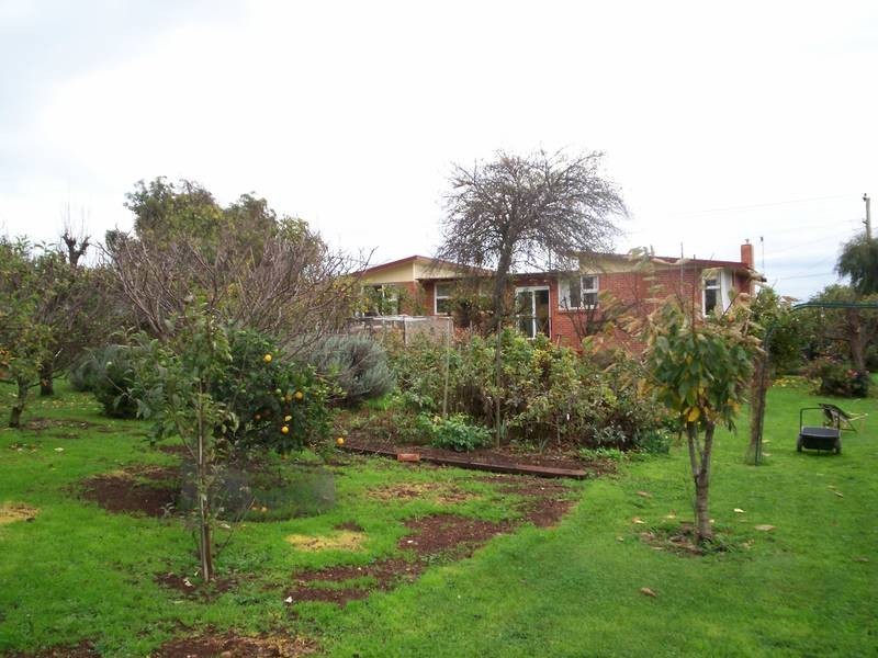 35 Middle Road, Devonport TAS 7310