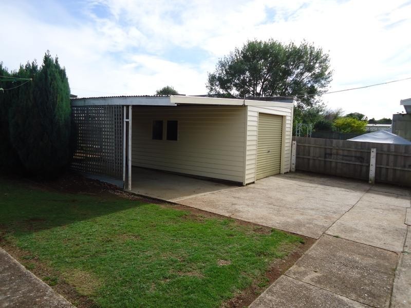 9 Raymond Avenue, Devonport TAS 7310