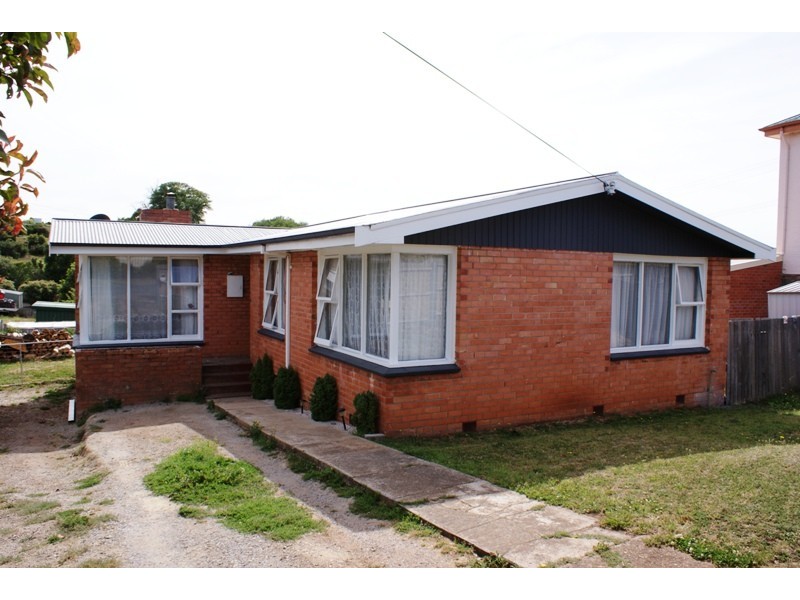 23 West Barrack Street, Deloraine TAS 7304