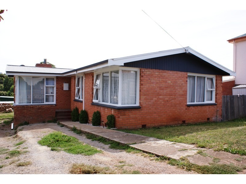 23 West Barrack Street, Deloraine TAS 7304