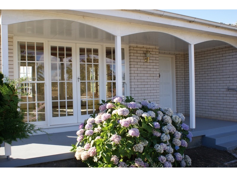 42 Veterans Row, Westbury TAS 7303