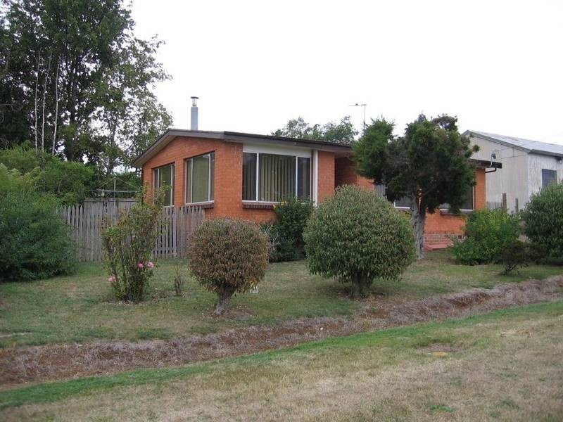 51 Adelaide Street, Westbury TAS 7303