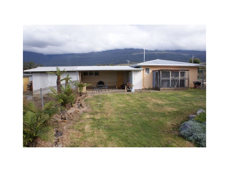 242 Pool Rd, Caveside TAS 7304