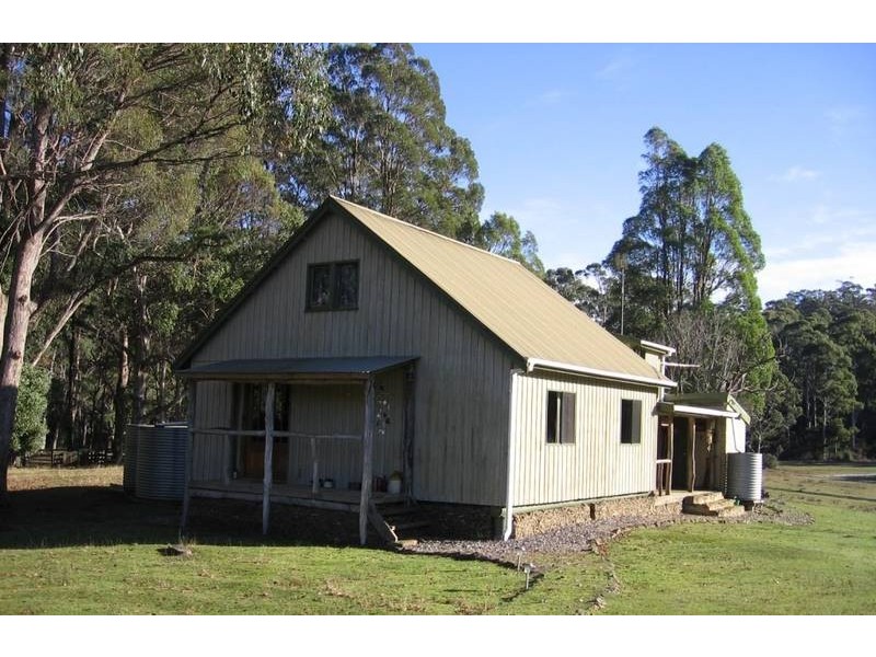 490 Larcombes Road, Reedy Marsh TAS 7304