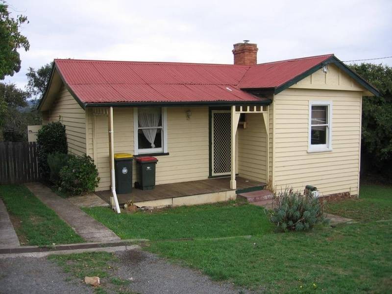 17 East Church Street, Deloraine TAS 7304