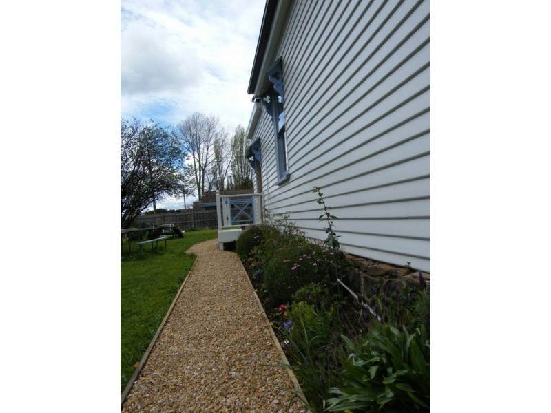 6 Railway Street, Deloraine TAS 7304