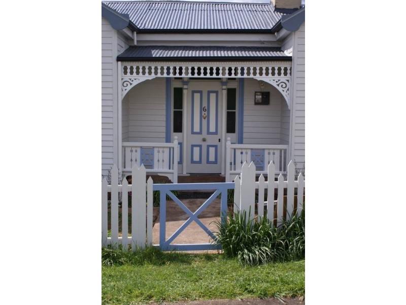 6 Railway Street, Deloraine TAS 7304