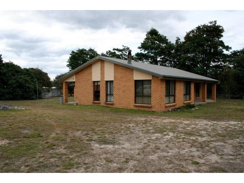 1588 Coles Bay Road, Coles Bay TAS 7215