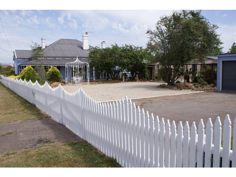 2 Church Street, Cressy TAS 7302