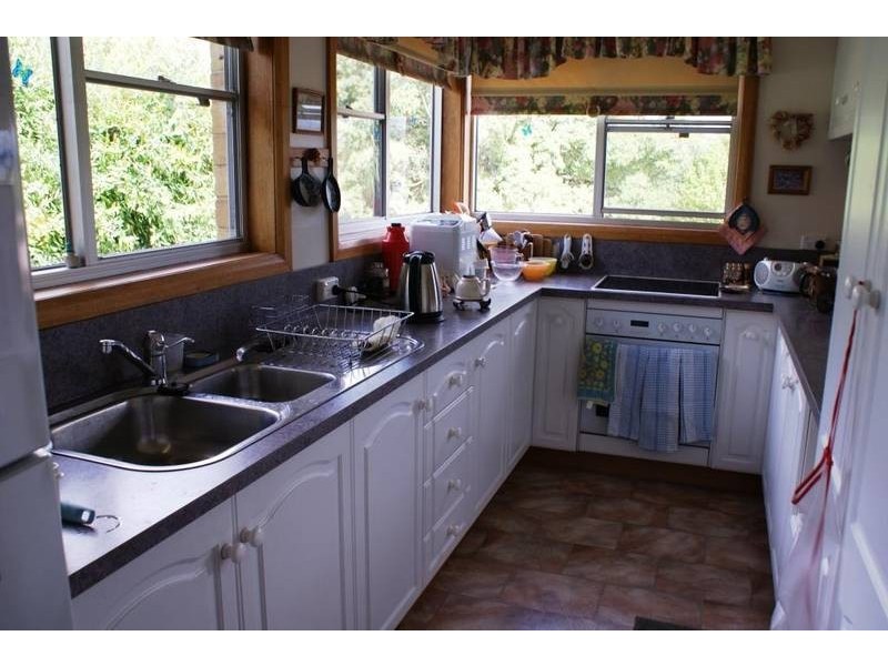 10 Winter Street, Deloraine TAS 7304