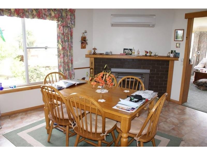 10 Winter Street, Deloraine TAS 7304