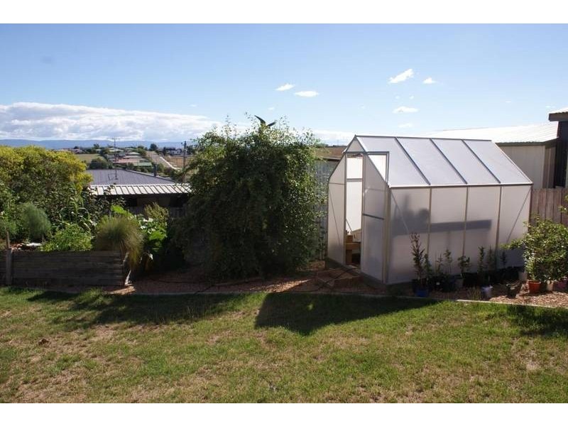 13 Kaye Elizabeth Place, Deloraine TAS 7304