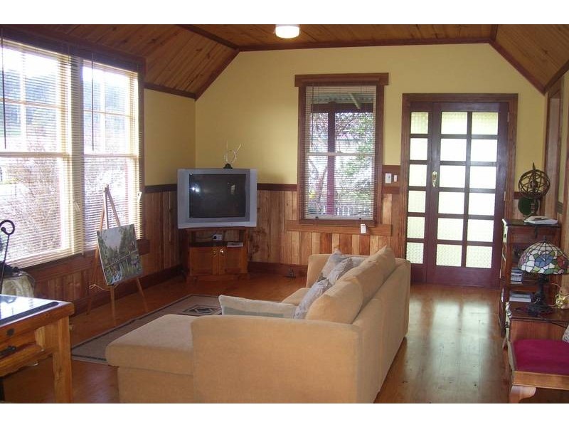 4 Hall Street, Mole Creek TAS 7304