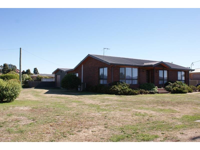 45 Dry Street, Deloraine TAS 7304