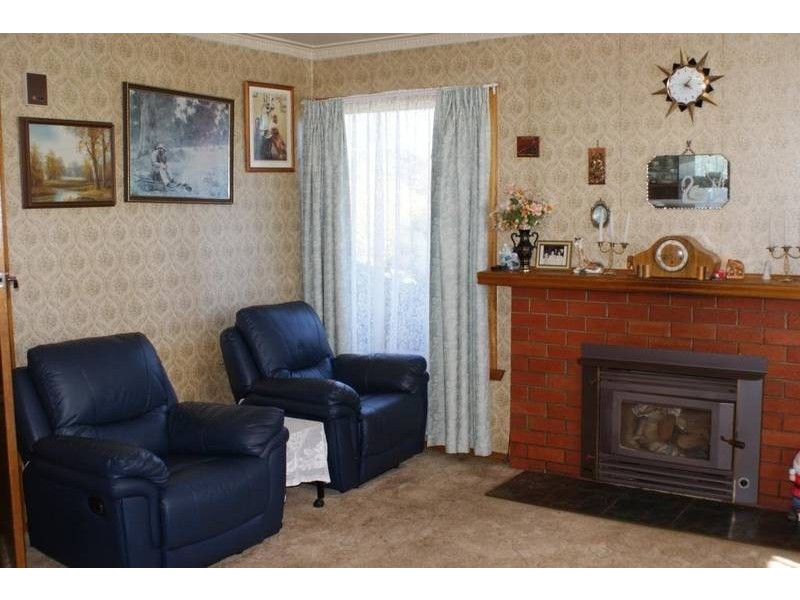 5284 Bass Highway, Deloraine TAS 7304