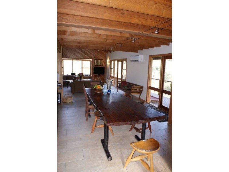 9 Dynans Bridge, Weegena TAS 7304