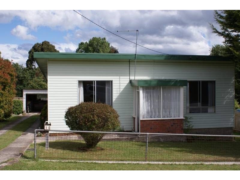 10 Tower Hill Street, Deloraine TAS 7304