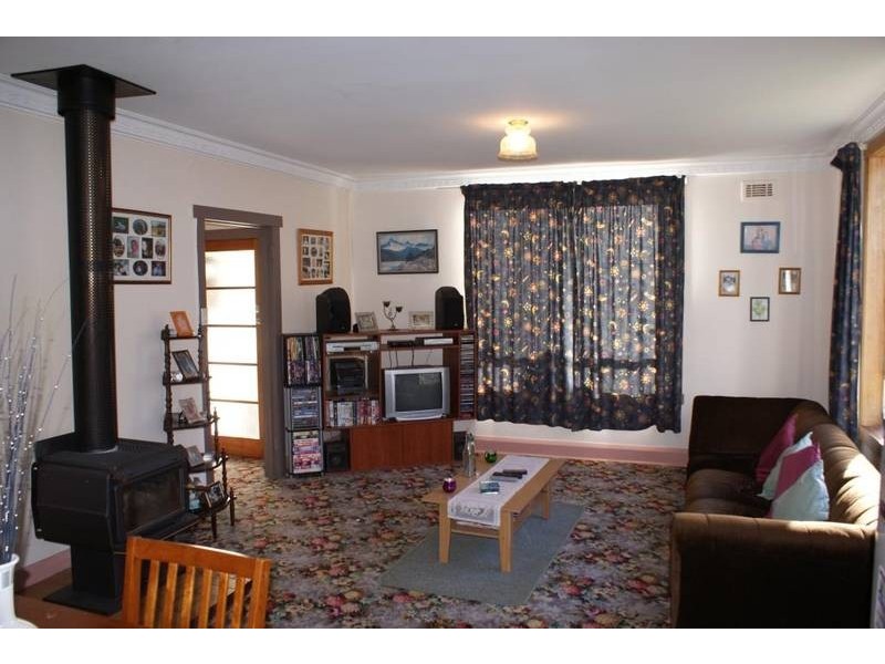 10 Tower Hill Street, Deloraine TAS 7304