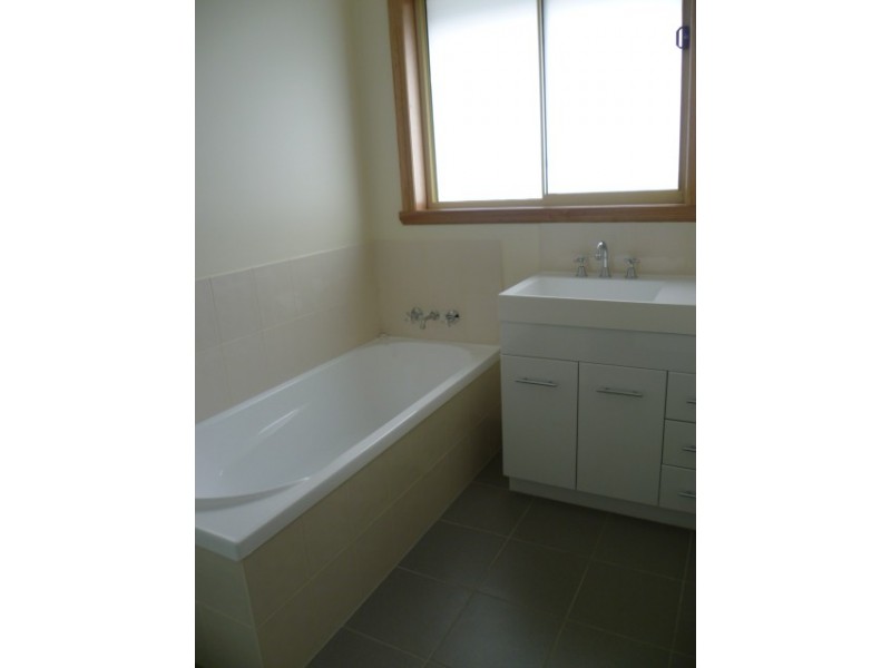 8 William, Westbury TAS 7303