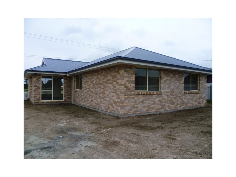 8 William, Westbury TAS 7303