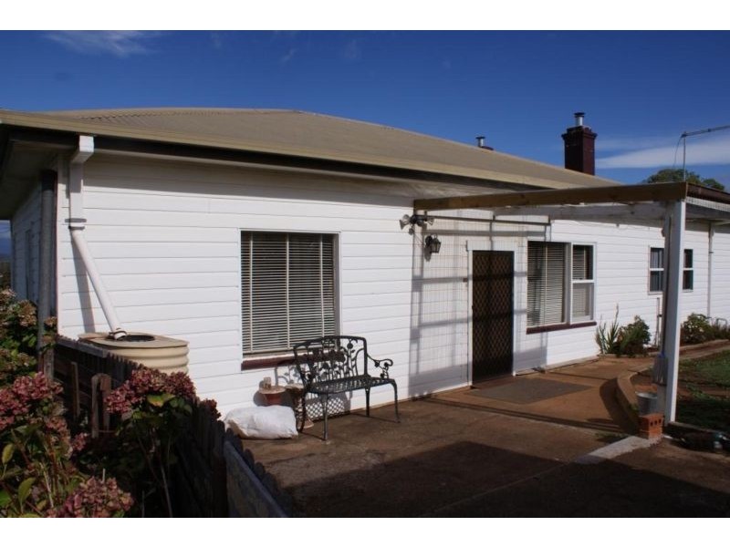 191 Emu Bay Road, Deloraine TAS 7304