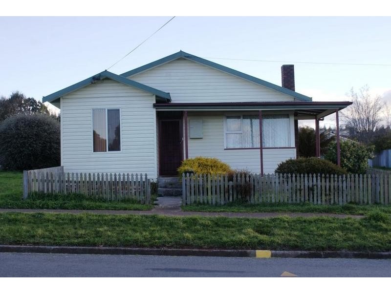 51 East Barrack Street, Deloraine TAS 7304