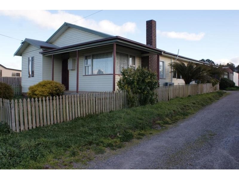 51 East Barrack Street, Deloraine TAS 7304