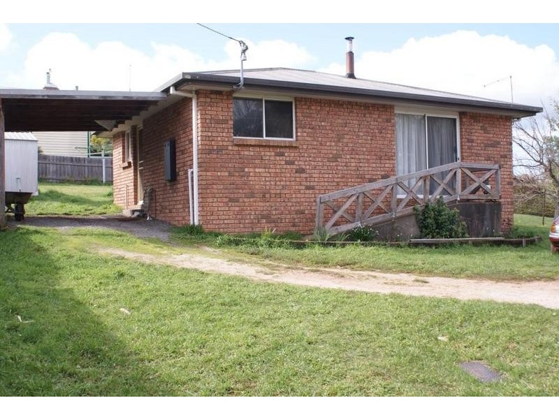5a Moriarty Street, Deloraine TAS 7304