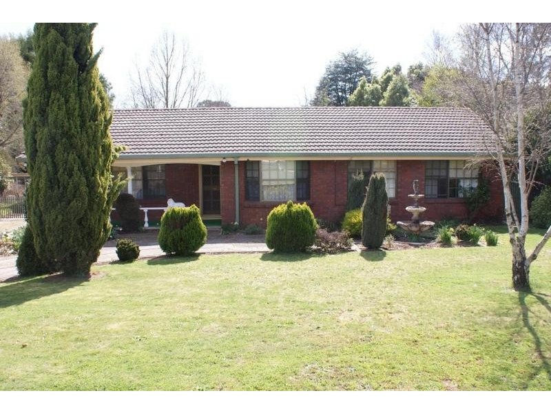 50 Meander Valley Road, Deloraine TAS 7304