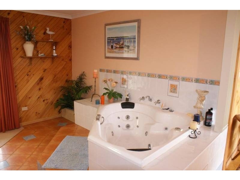 464 Avenue Road, Elizabeth Town TAS 7304