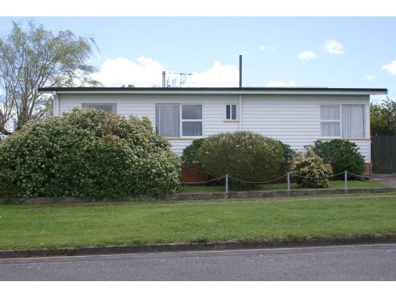 143 Emu Bay Road, Deloraine TAS 7304
