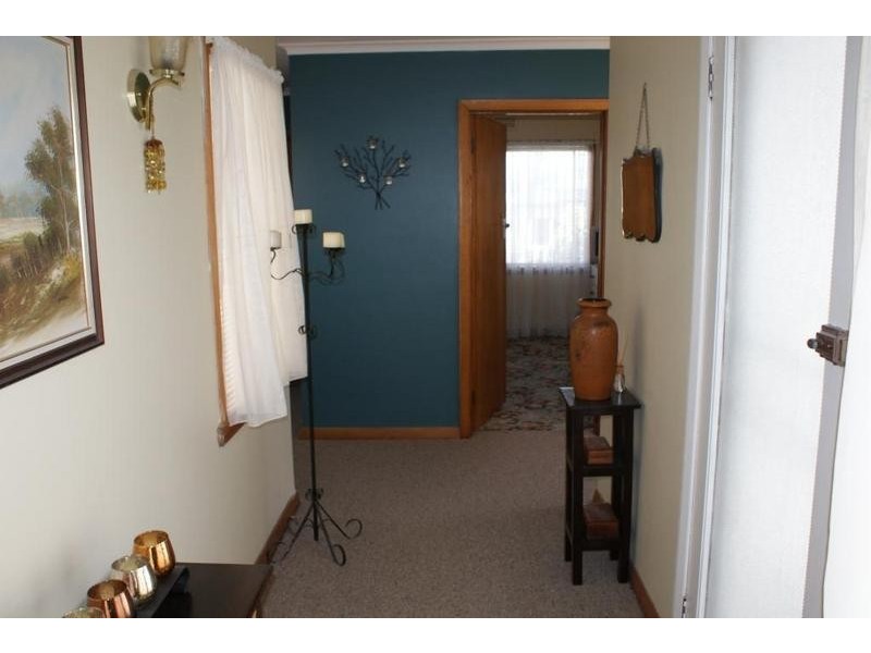 143 Emu Bay Road, Deloraine TAS 7304