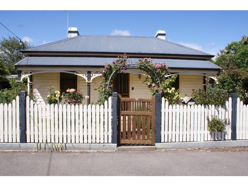 16 Lyall Street, Westbury TAS 7303