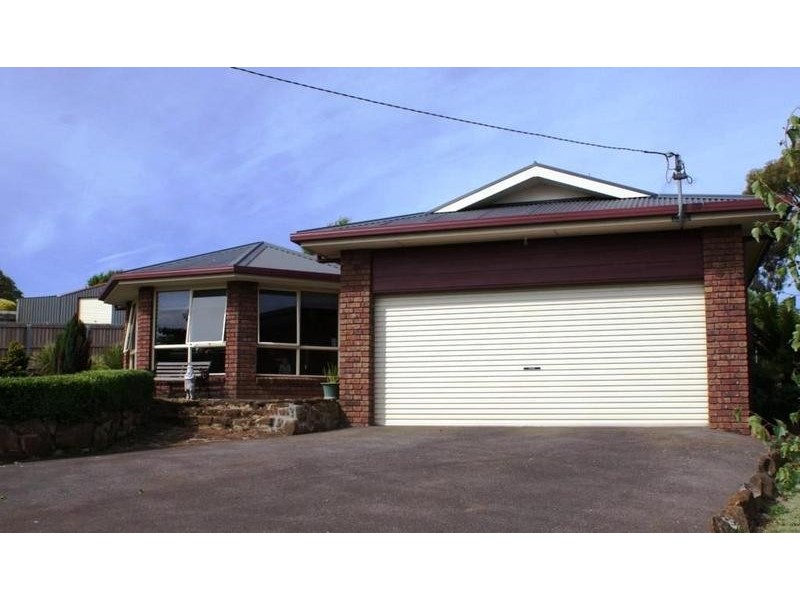 9 Blake Street, Deloraine TAS 7304