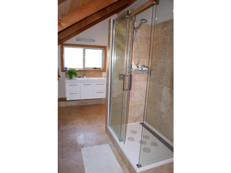 9 Dynan’s Bridge Road, Weegena TAS 7304