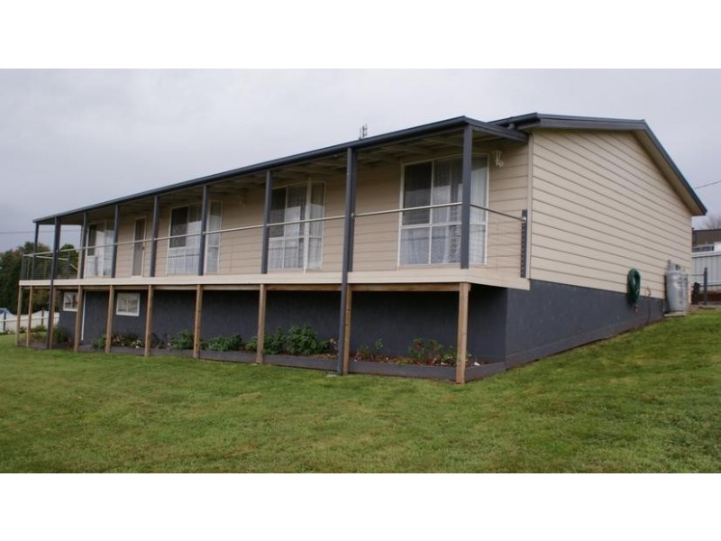 32 Lansdowne Place, Deloraine TAS 7304