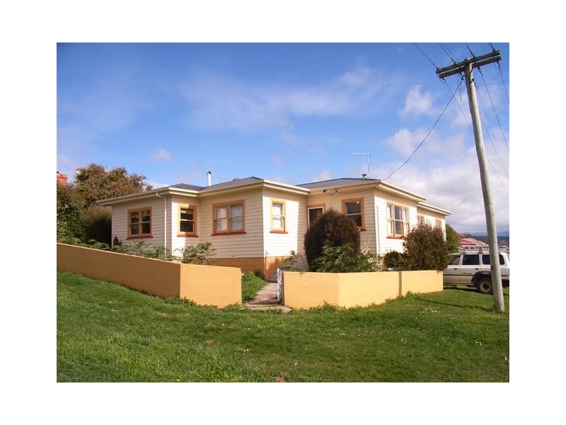 15 East Church Street, Deloraine TAS 7304