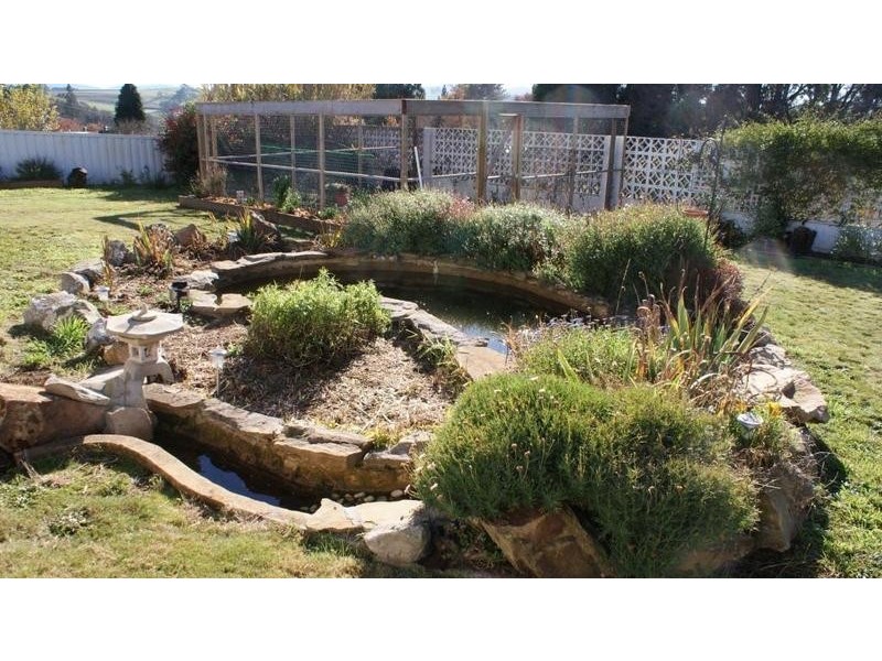 22 East Westbury Place, Deloraine TAS 7304
