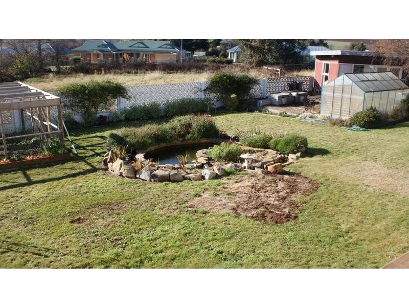 22 East Westbury Place, Deloraine TAS 7304