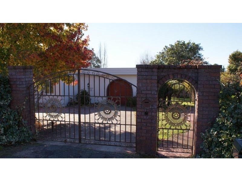 22 East Westbury Place, Deloraine TAS 7304