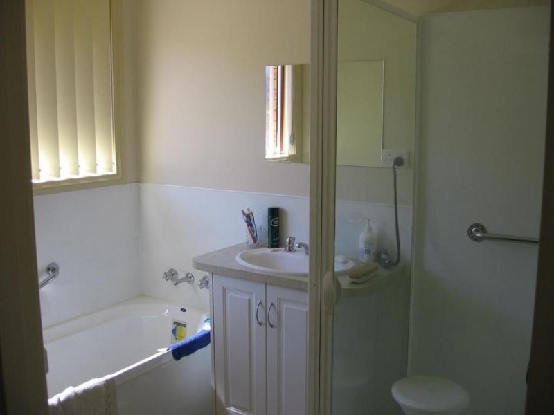 2/2 Bonney Street, Deloraine TAS 7304