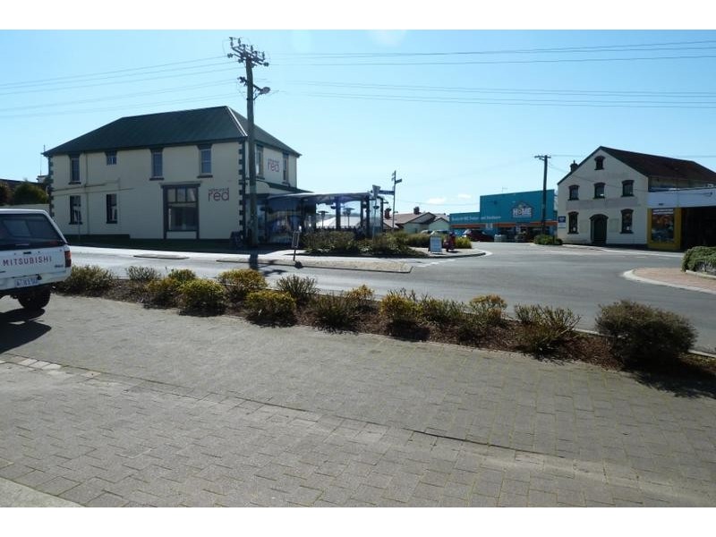 90 Emu Bay Road, Deloraine TAS 7304