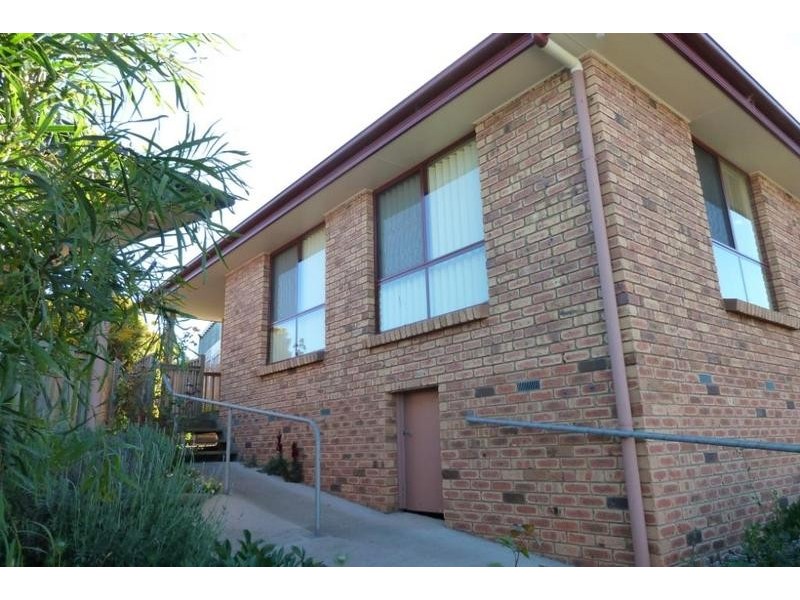 2/2 Bonney Street, Deloraine TAS 7304