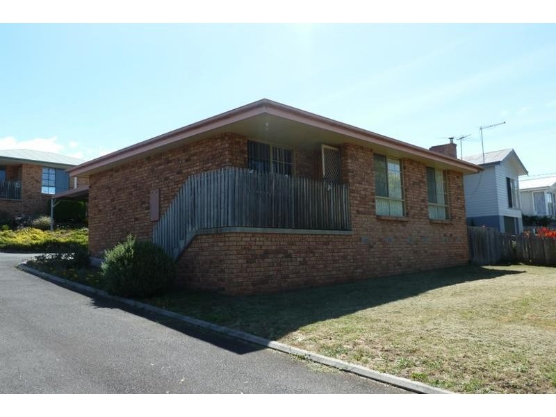 1/4 Bonney Street, Deloraine TAS 7304