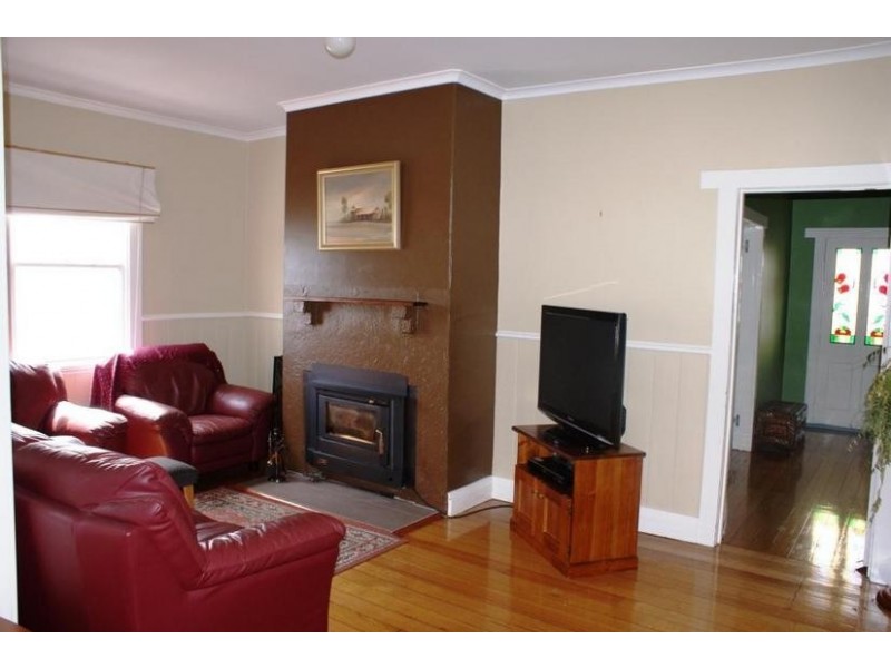 43 East Barrack Street, Deloraine TAS 7304