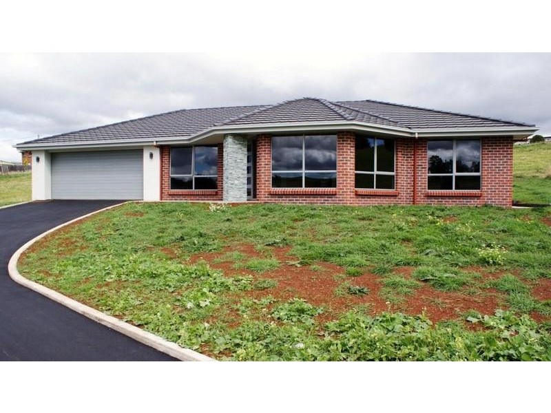 4 Carl Court, Deloraine TAS 7304