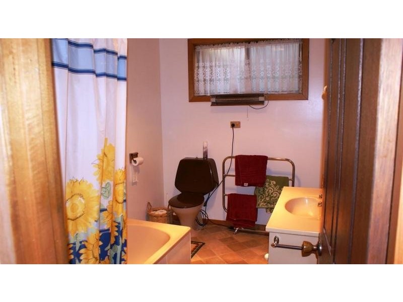 32 Samuel Street, Elizabeth Town TAS 7304