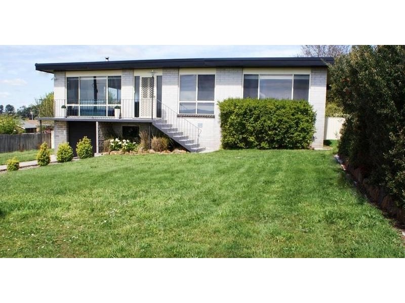 32 Pultney Street, Deloraine TAS 7304