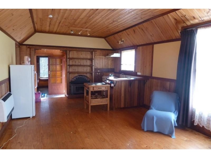 4 Hall Street, Mole Creek TAS 7304